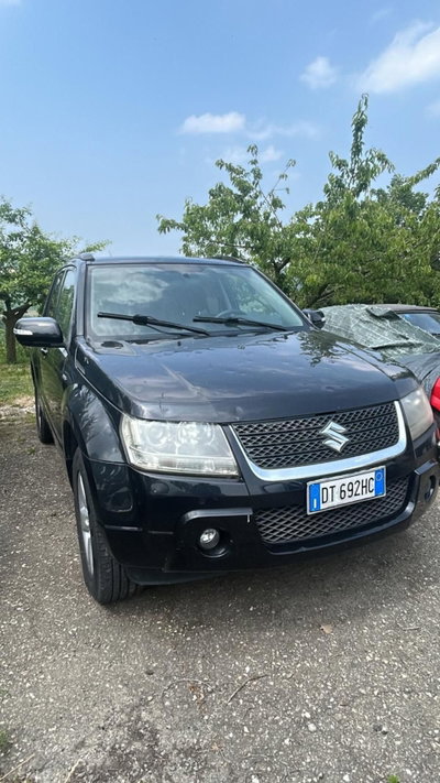 Suzuki Grand Vitara 1.9 DDiS 5 porte Executive (2)