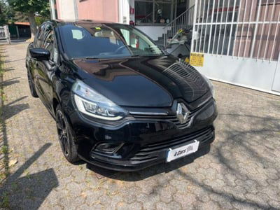 Renault Clio TCe 12V 90 CV 5 porte Moschino Intens usata