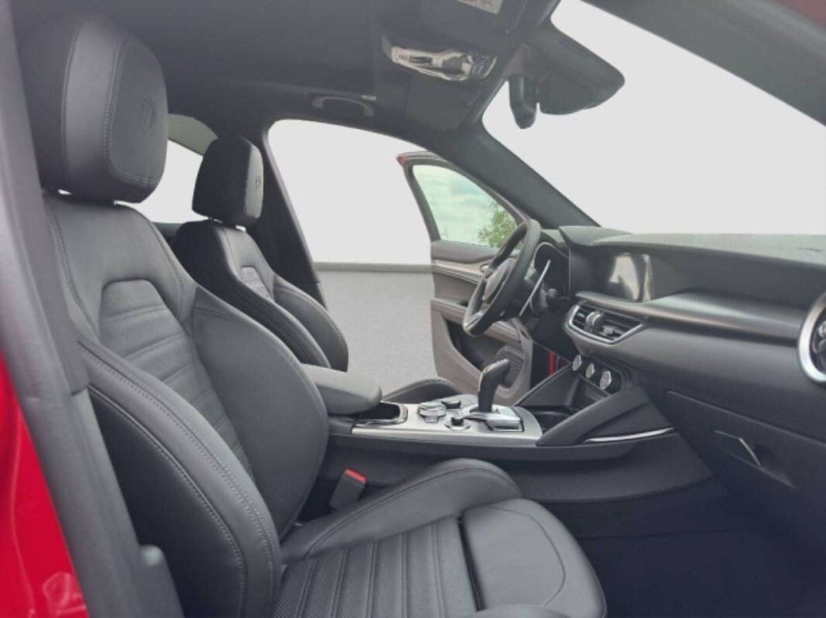 Alfa Romeo Stelvio 2.2 t Veloce Q4 210cv auto (18)