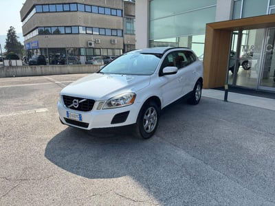 Volvo XC60 2.4 D 163 CV AWD Geartronic Momentum usata