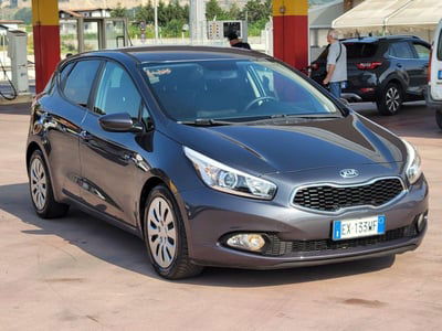 Kia cee'd 1.6 CRDi 110 CV 5 porte Cool usata