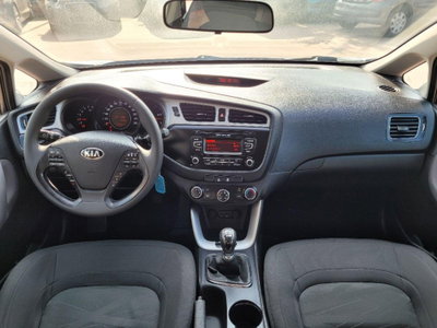 Kia cee'd 1.6 CRDi 110 CV 5 porte Cool (13)