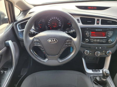 Kia cee'd 1.6 CRDi 110 CV 5 porte Cool (14)