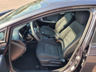 Kia cee'd 1.6 CRDi 110 CV 5 porte Cool (16)