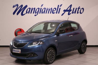 Lancia Ypsilon 1.0 FireFly 5 porte S&S Hybrid Gold Plus usata