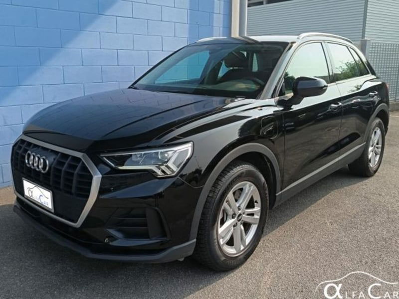 Audi Q3 45 TFSI e S tronic Business