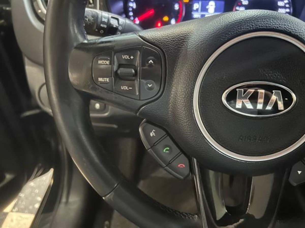 Kia Carens 1.7 CRDi 141 CV DCT Stop&Go high tech (12)