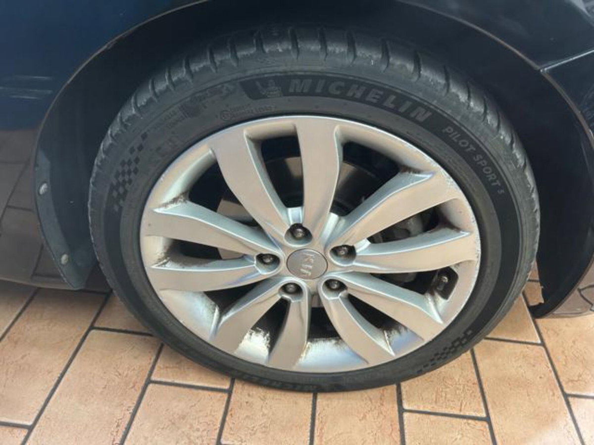 Kia Carens 1.7 CRDi 141 CV DCT Stop&Go high tech (9)