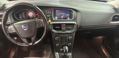 Volvo V40 D2 1.6 Powershift Kinetic (11)