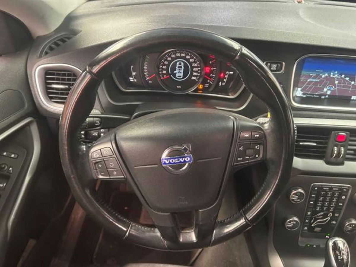 Volvo V40 D2 1.6 Powershift Kinetic (12)