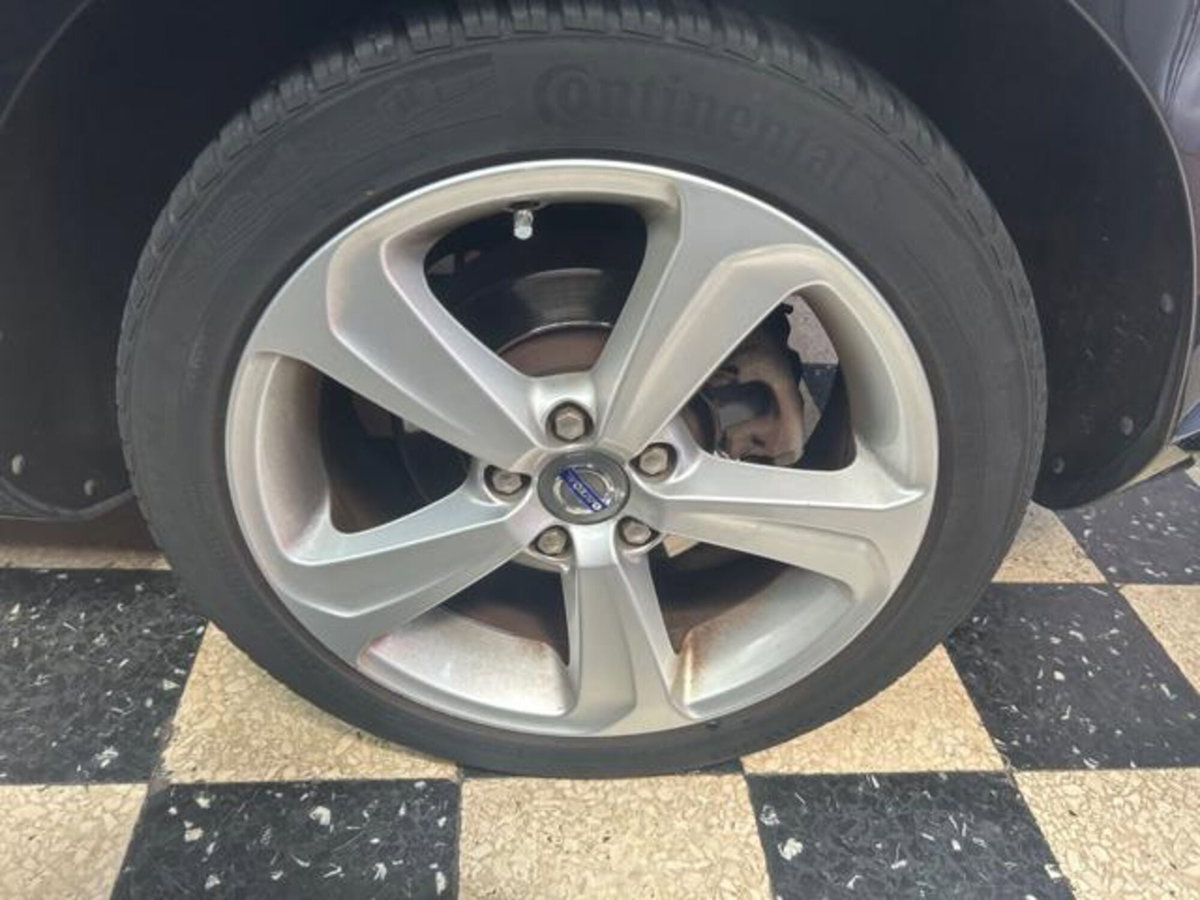 Volvo V40 D2 1.6 Powershift Kinetic (7)
