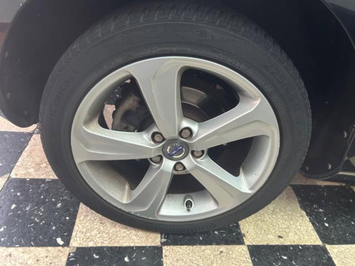 Volvo V40 D2 1.6 Powershift Kinetic (8)