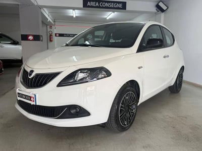 Lancia Ypsilon 1.0 FireFly 5 porte S&S Hybrid Gold Plus usata