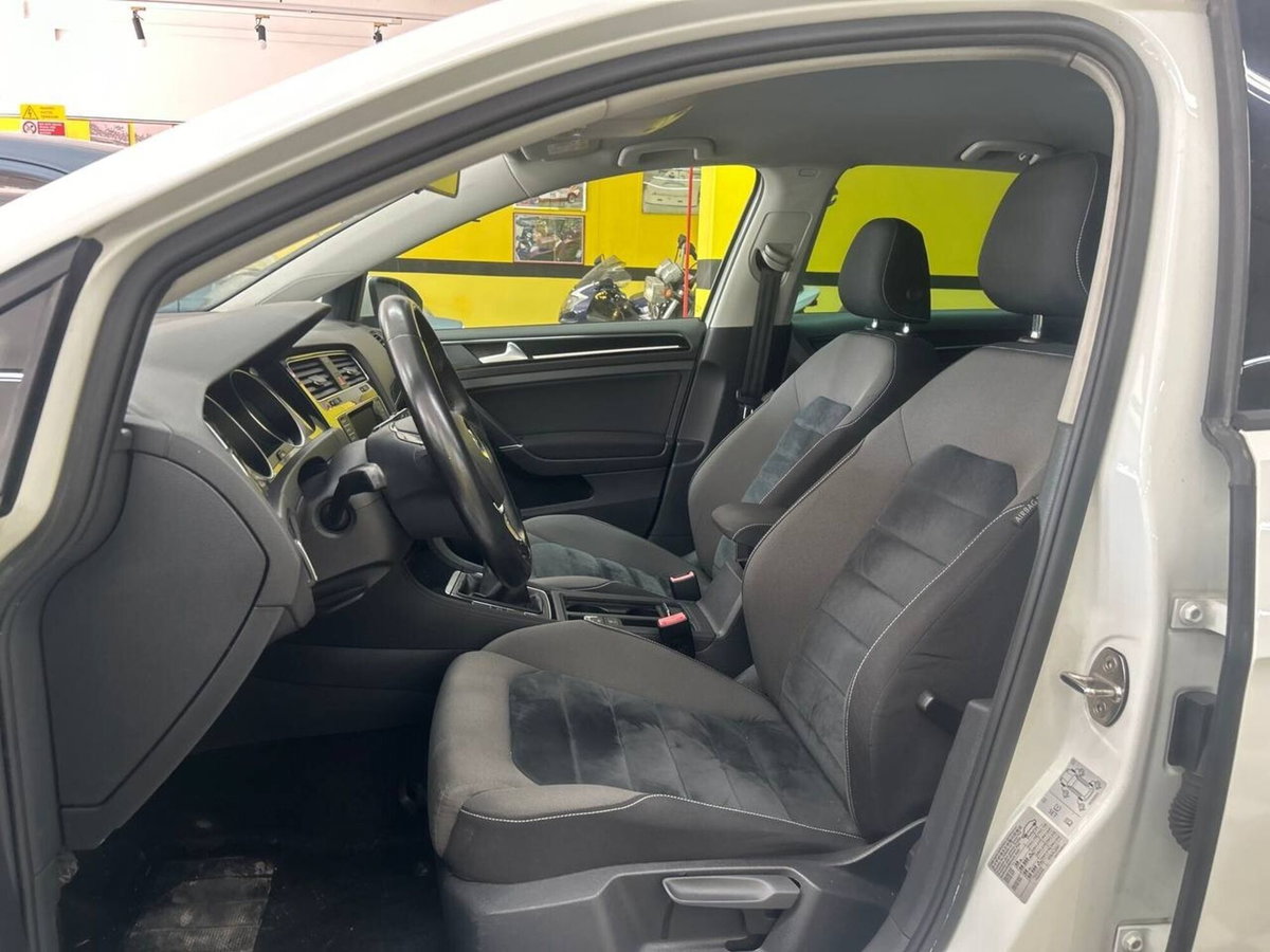 Volkswagen Golf 1.6 TDI 110 CV 5p. Highline BlueMotion Technology (10)