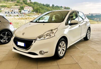 Peugeot 208 HDi 68 CV 5 porte Active usata