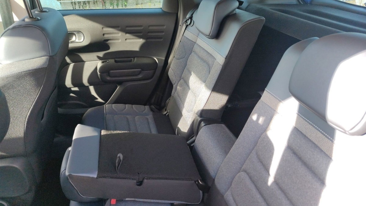 Citroen C3 Aircross BlueHDi 110 S&S Shine Pack (14)