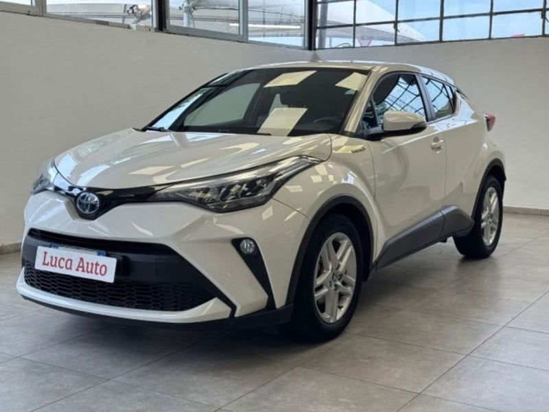 Toyota Toyota C-HR 1.8 Hybrid E-CVT Trend