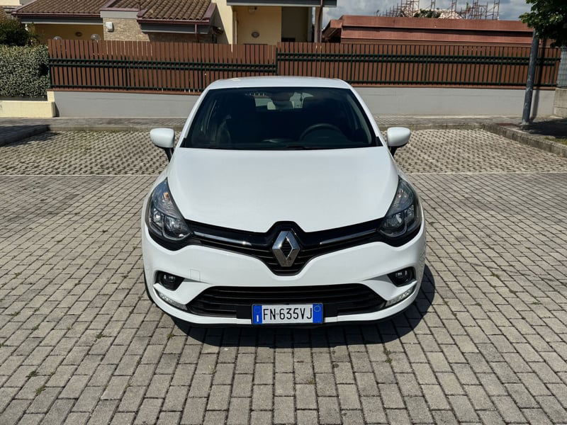 Renault Clio 1.2 75 CV 5 porte Duel
