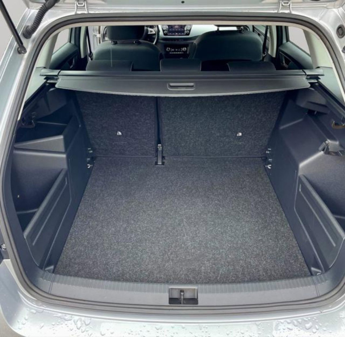 Skoda Fabia Station Wagon 1.0 TSI DSG Wagon Design Edition (12)