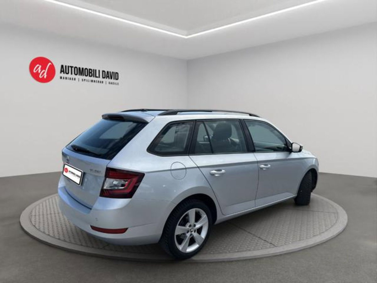 Skoda Fabia Station Wagon 1.0 TSI DSG Wagon Design Edition (4)