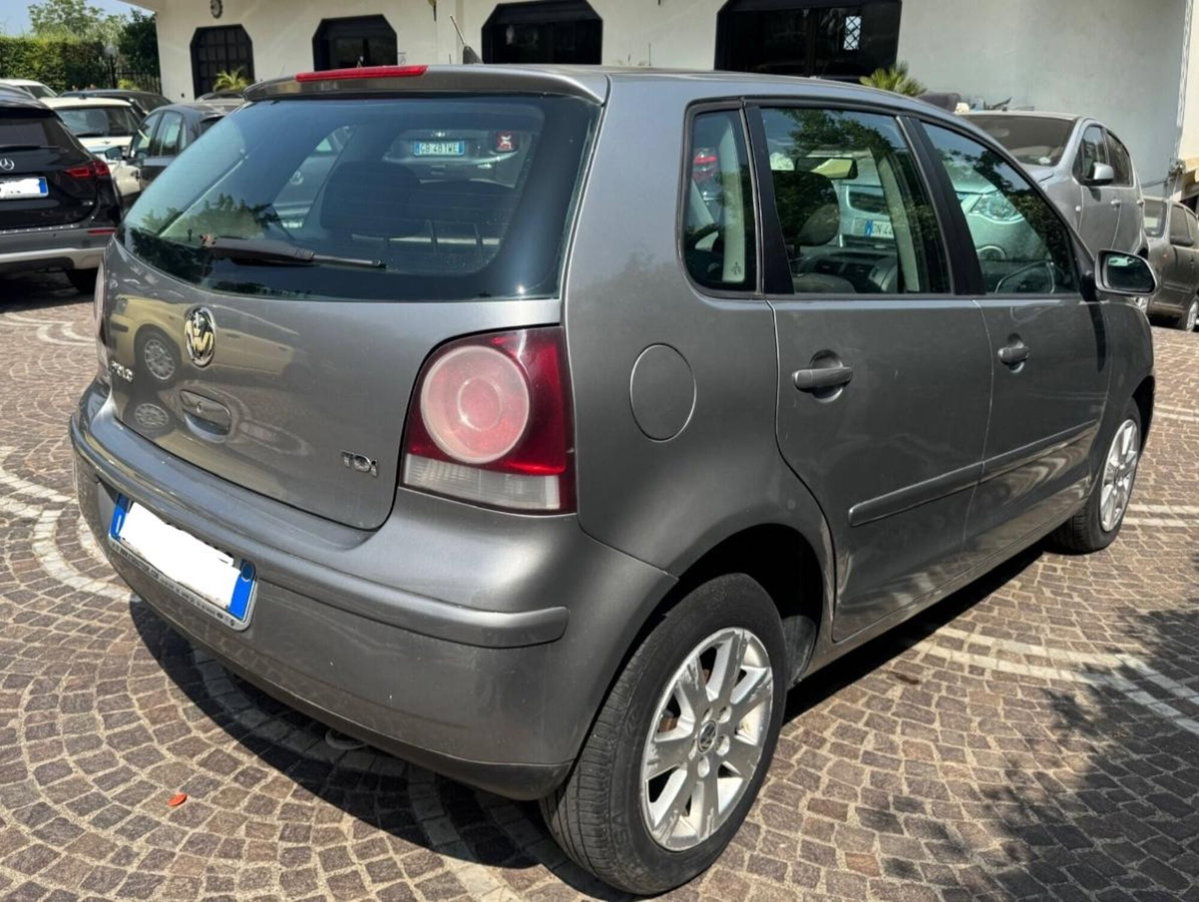 Volkswagen Polo 1.4/69CV TDI 5p. Comfortline (3)