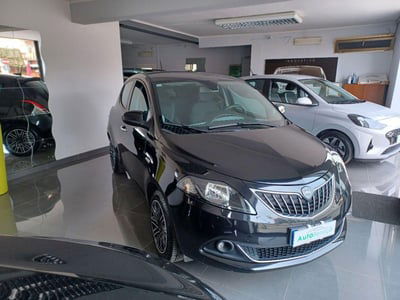 Lancia Ypsilon 1.0 FireFly 5 porte S&S Hybrid Gold Plus usata