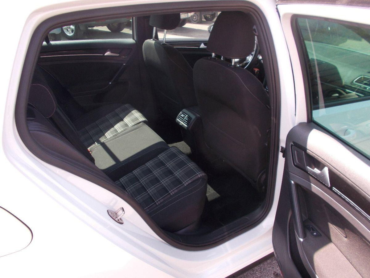 Volkswagen Golf GTD 2.0 TDI 5p. BlueMotion Technology (11)