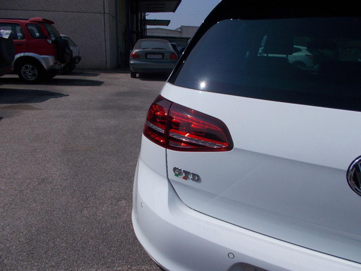 Volkswagen Golf GTD 2.0 TDI 5p. BlueMotion Technology (7)