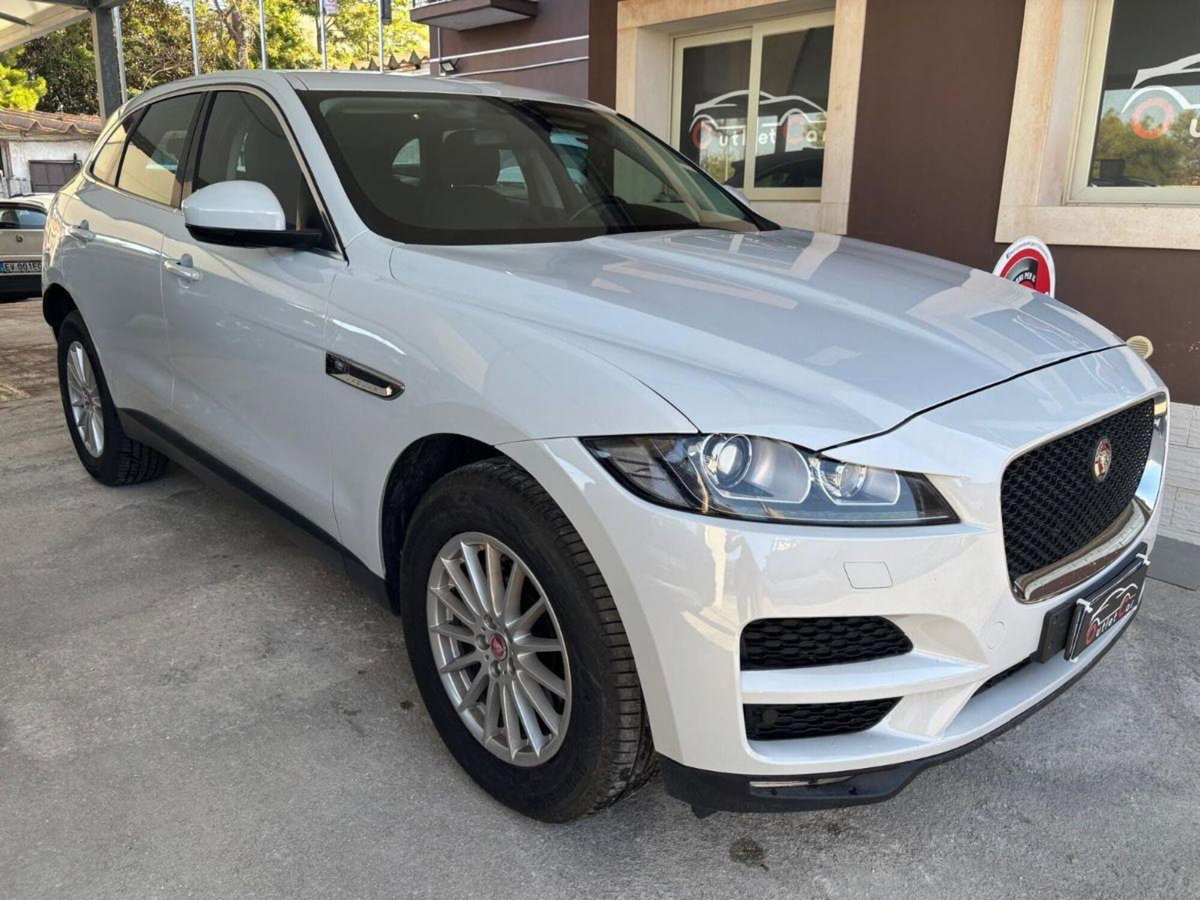 Jaguar F-Pace 2.0 D 180 CV AWD aut. Prestige