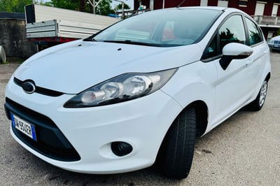 Ford Fiesta 1.4 TDCi 68CV 5 porte Titanium usata