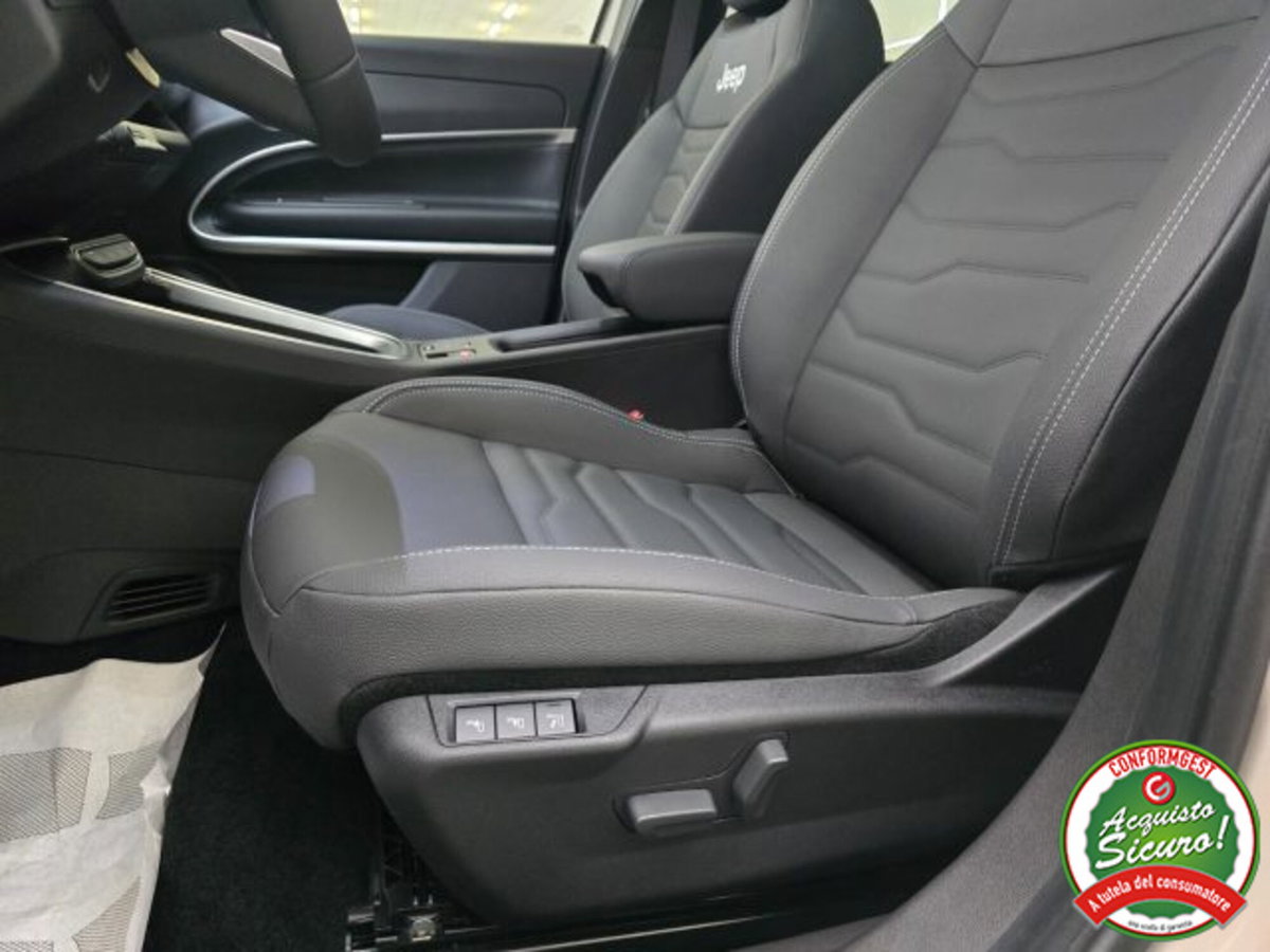 Jeep Avenger 1.2 turbo Summit fwd 100cv (15)