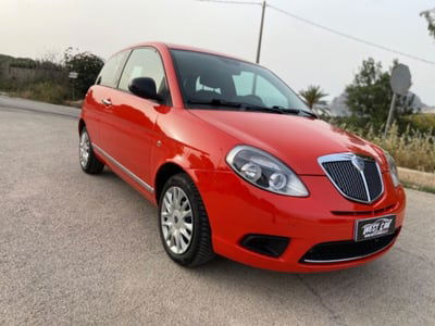 Lancia Ypsilon 1.2 69 CV 5 porte GPL Gold Plus usata