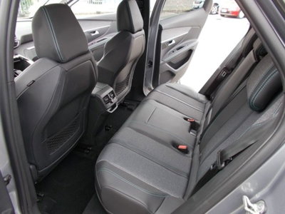 Peugeot 3008 Hybrid4 300 e-EAT8 Allure Pack (9)
