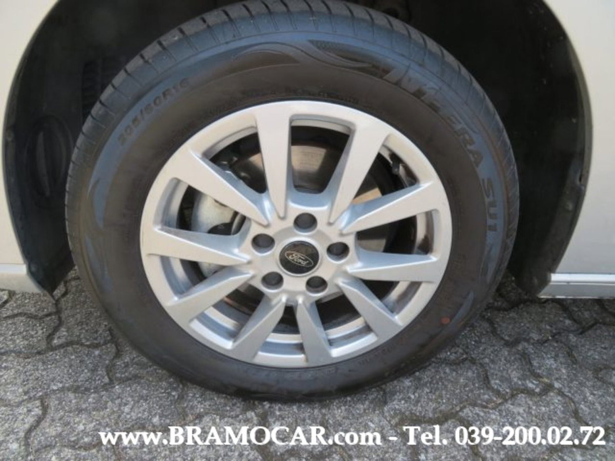 Ford Tourneo Connect 2.0 EcoBlue 102 CV Titanium (12)