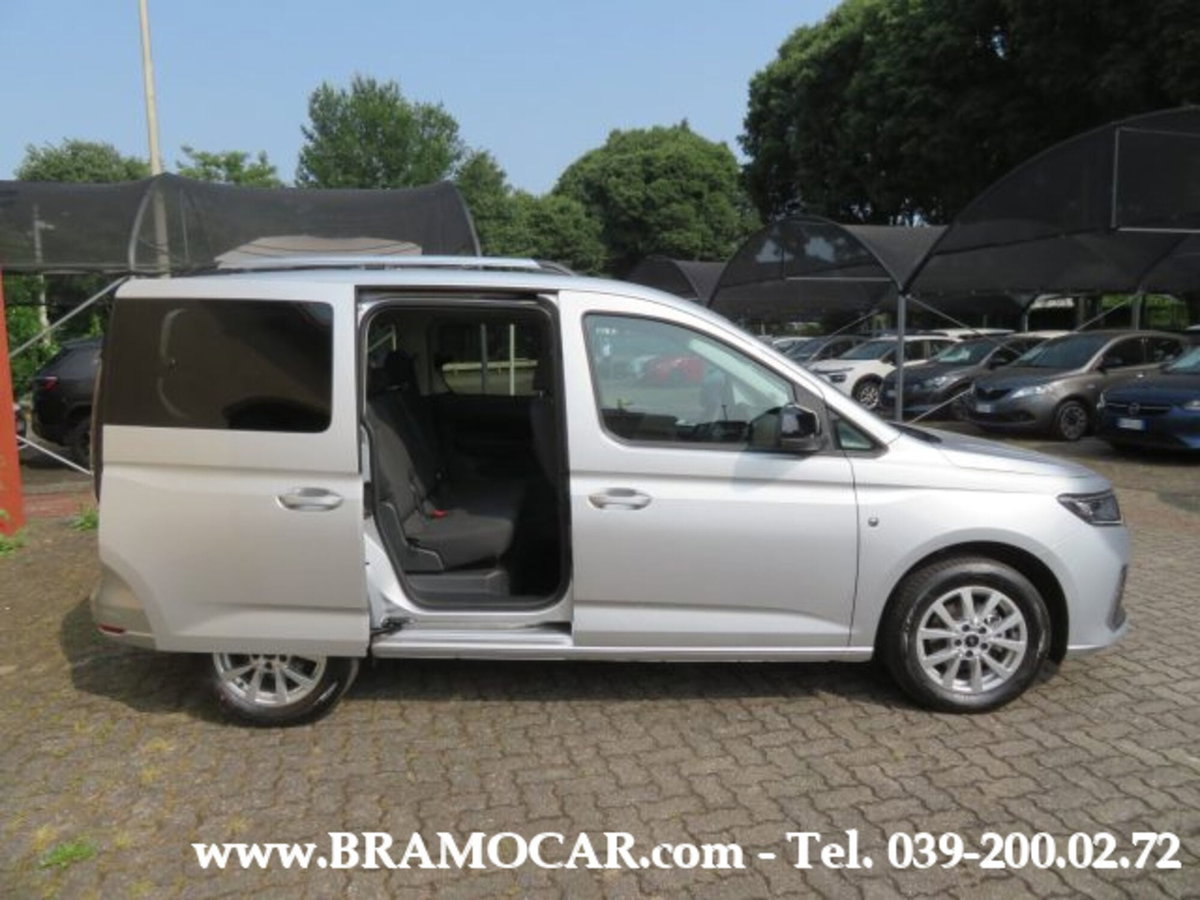 Ford Tourneo Connect 2.0 EcoBlue 102 CV Titanium (6)
