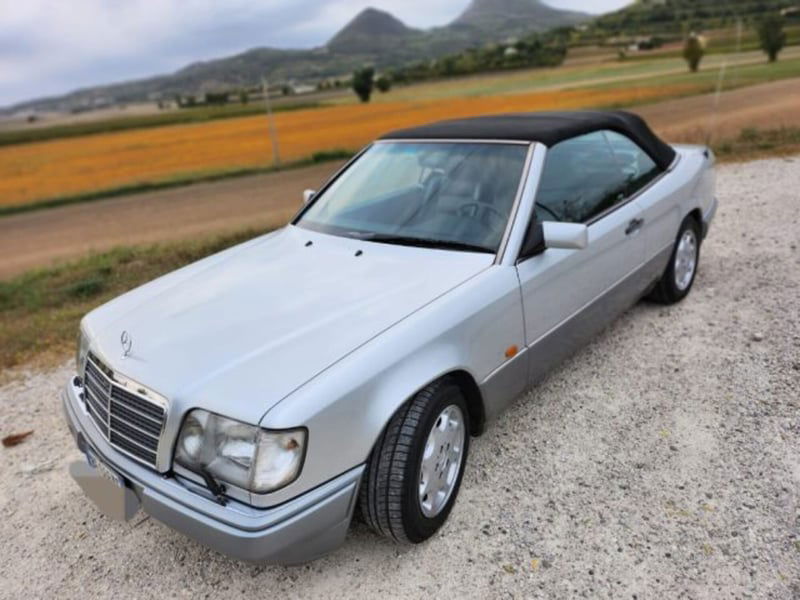 Mercedes-Benz Classe E Cabrio 200 cat Cabriolet
