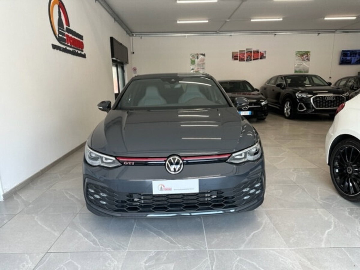 Volkswagen Golf 2.0 TSI GTI DSG (2)