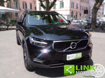 Volvo XC40 T3 Momentum usata