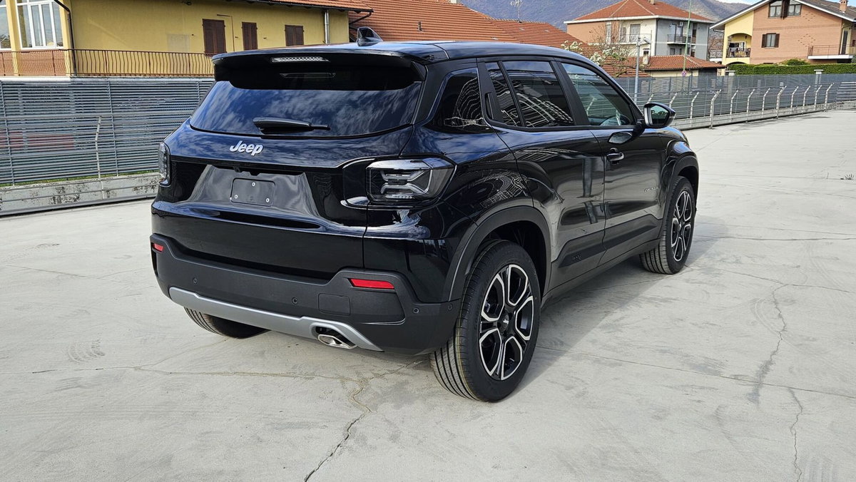 Jeep Avenger 1.2 turbo Summit fwd 100cv (10)