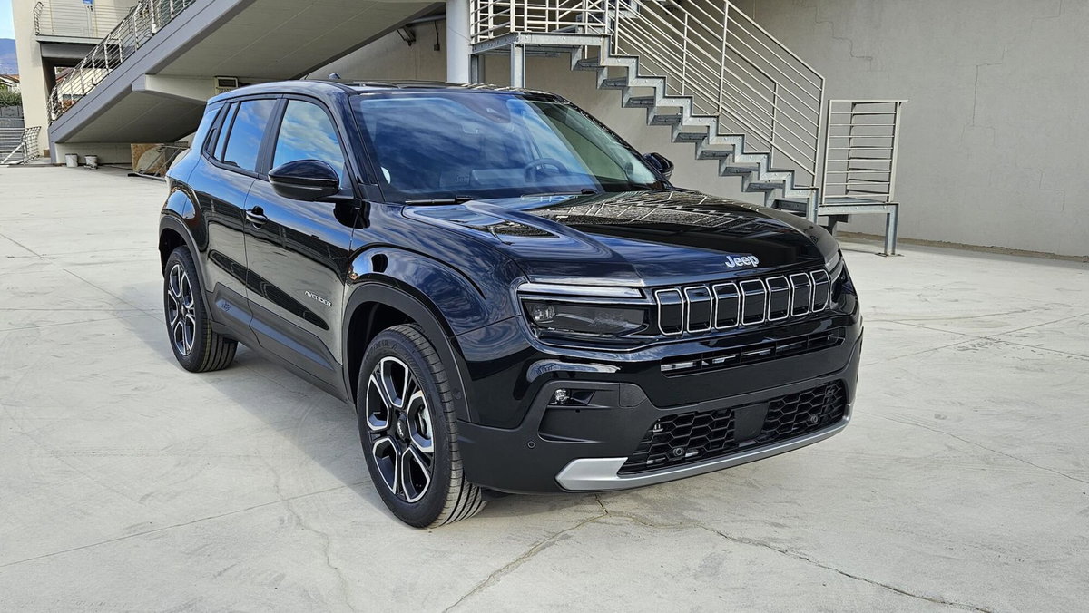 Jeep Avenger 1.2 turbo Summit fwd 100cv (3)