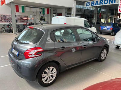Peugeot 208 82 5 porte Active usata