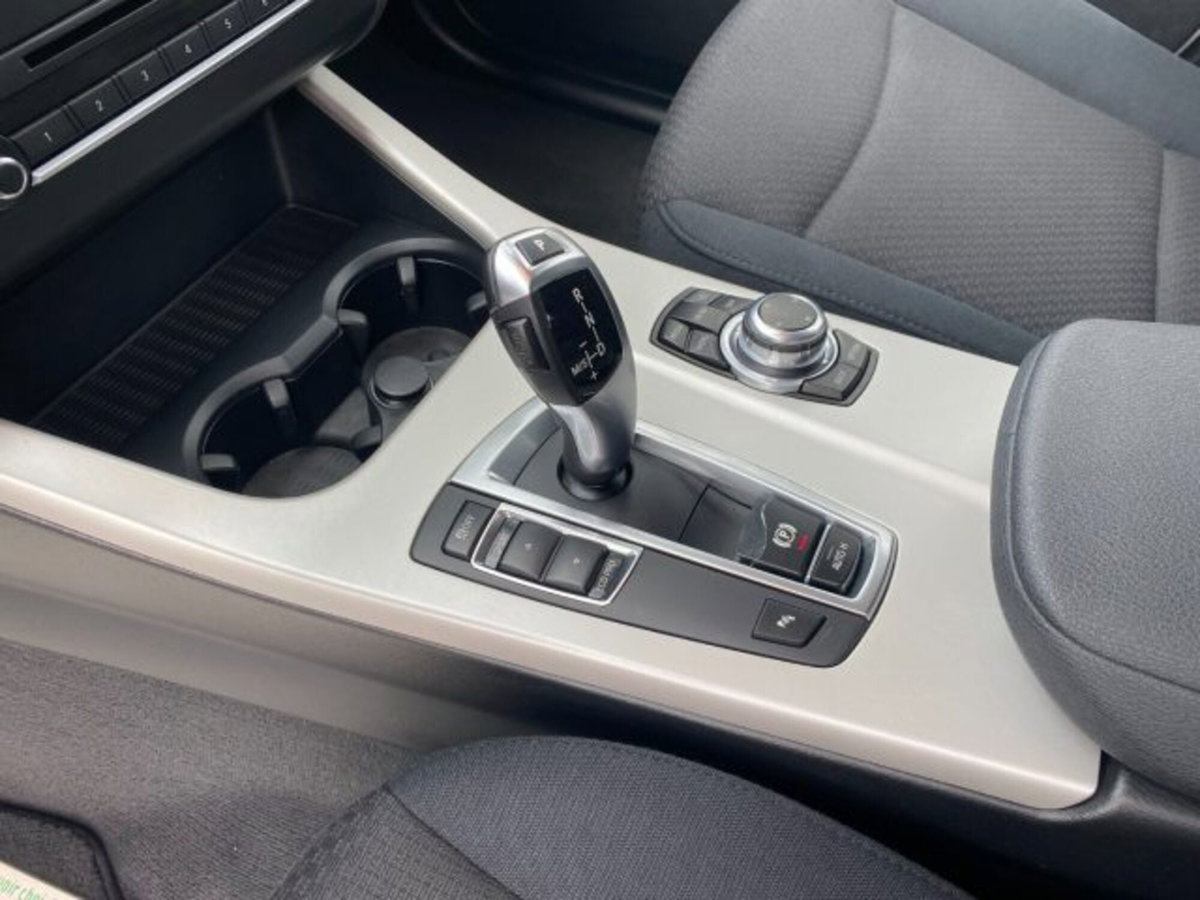 BMW X3 sDrive18d Business aut. (15)