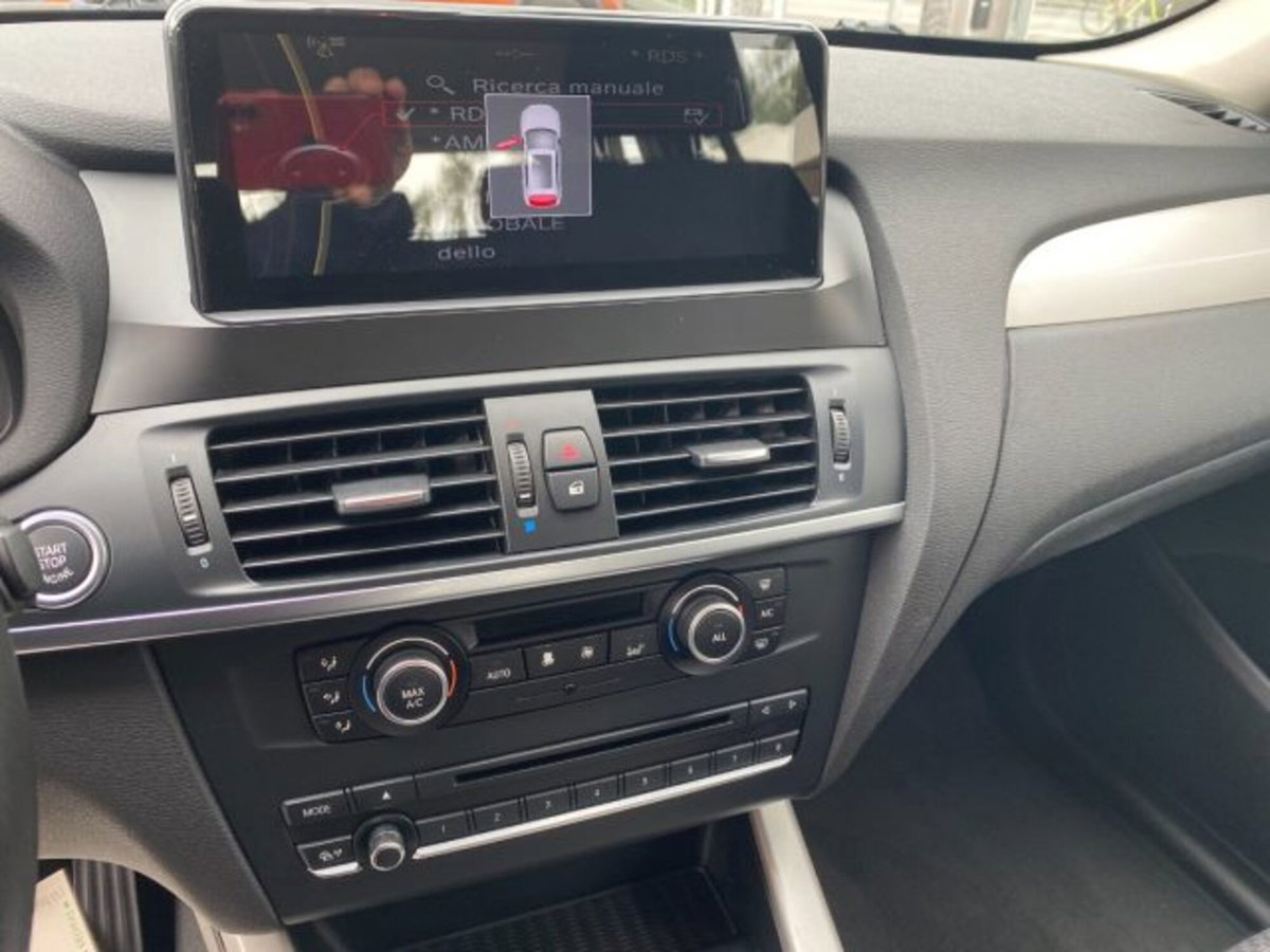 BMW X3 sDrive18d Business aut. (18)