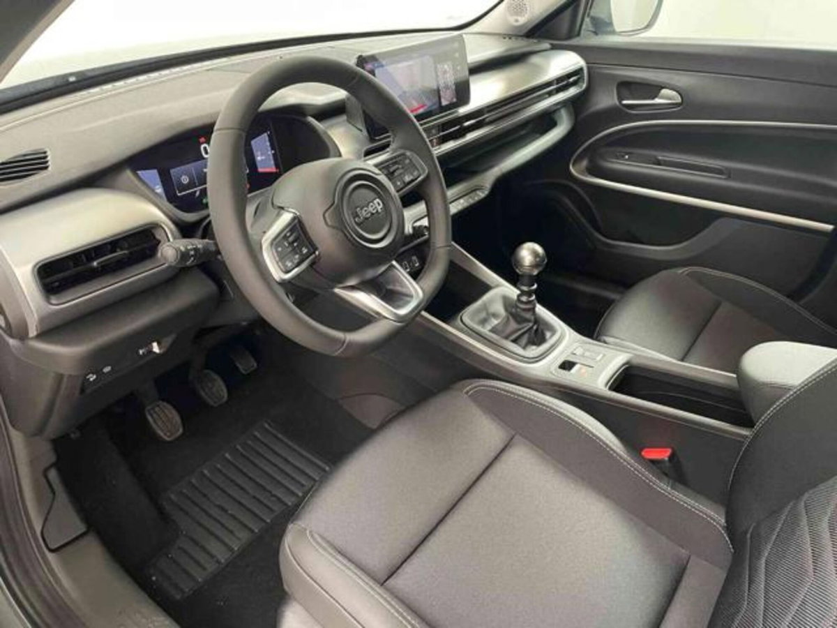 Jeep Avenger 1.2 turbo Summit fwd 100cv (4)