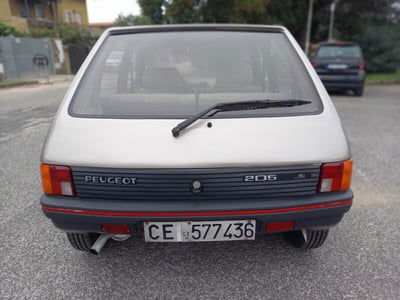 Peugeot 205 5 porte GR usata