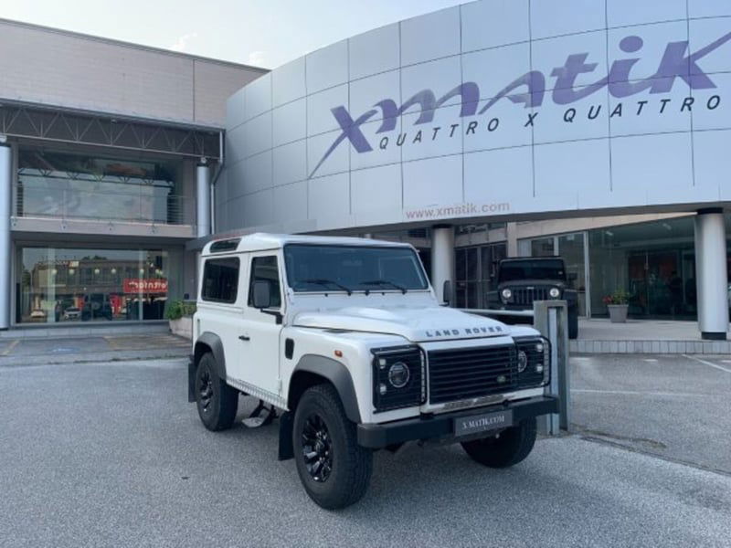 Land Rover Defender 90 2.4 TD4 Station Wagon S