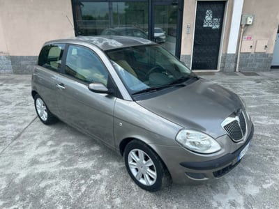 Lancia Ypsilon Multijet 16V Argento usata