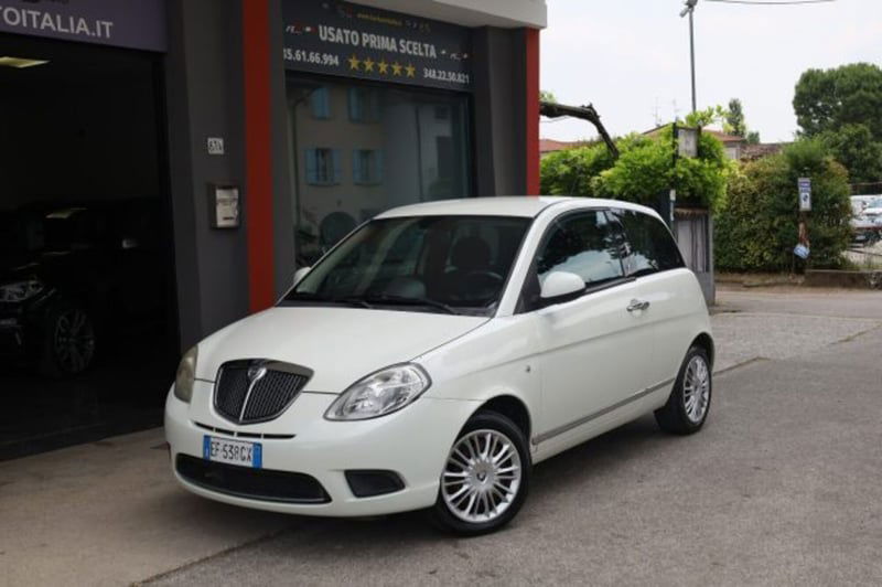 Lancia Ypsilon 1.2 69 CV Argento