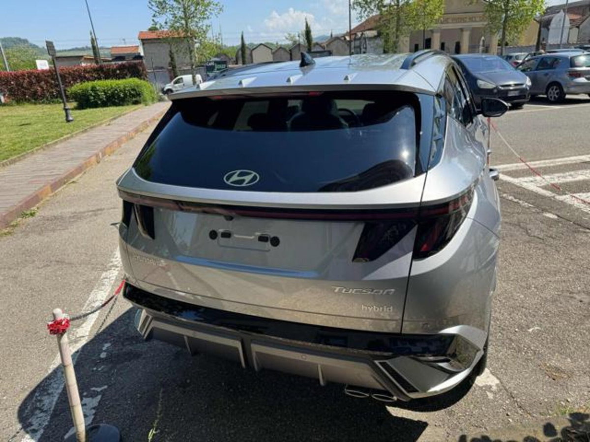Hyundai Tucson 1.6 t-gdi 48V Xtech 2wd mt (2)