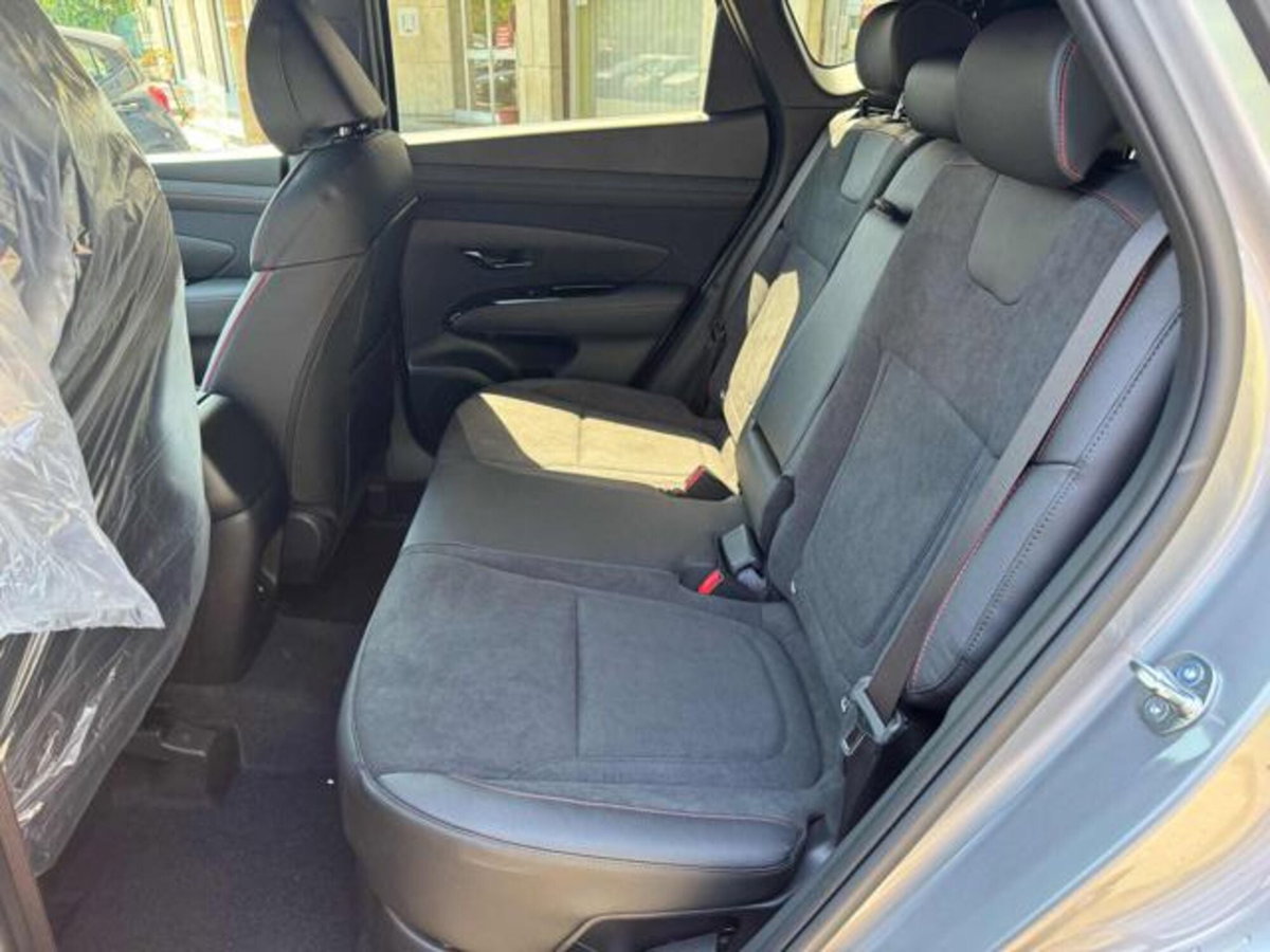 Hyundai Tucson 1.6 t-gdi 48V Xtech 2wd mt (9)